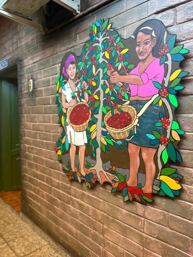 Velvet Hostal La Novena سانتا آنا المظهر الخارجي الصورة