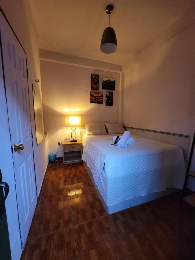 Velvet Hostal La Novena سانتا آنا المظهر الخارجي الصورة