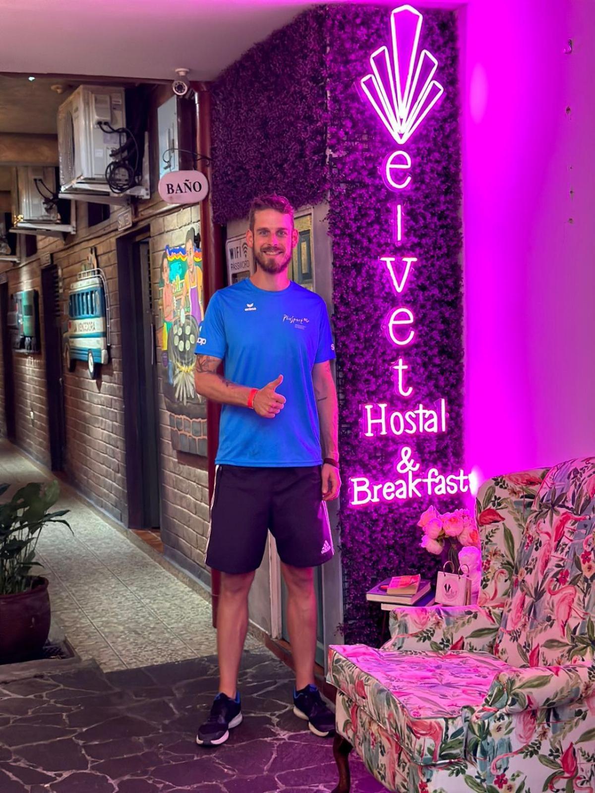 Velvet Hostal La Novena سانتا آنا المظهر الخارجي الصورة